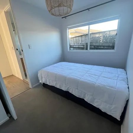 Orewa Homestay Rooms